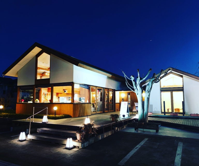 鮨と旬の味　弥七